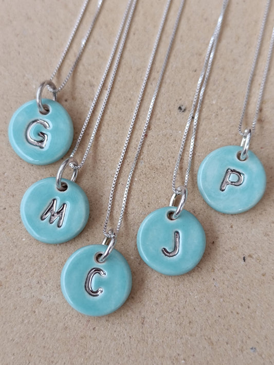 Iniciales mini con cadena - Plata