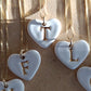 Dije corazón inicial con cadena