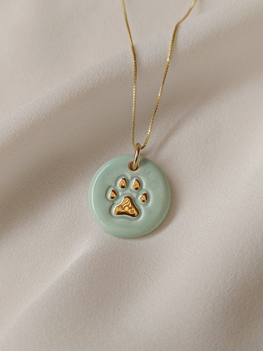 Patita perro con cadena 🐾